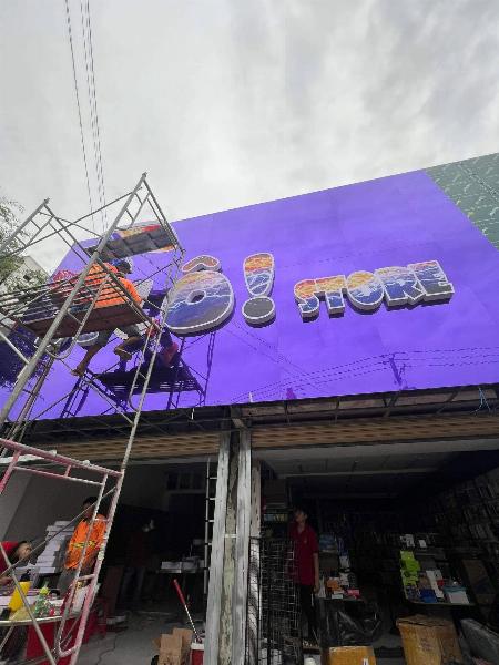 THI CÔNG NỀN ALU GƯƠNG TÍM