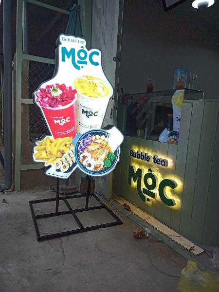 BẢNG LED ĐỨNG