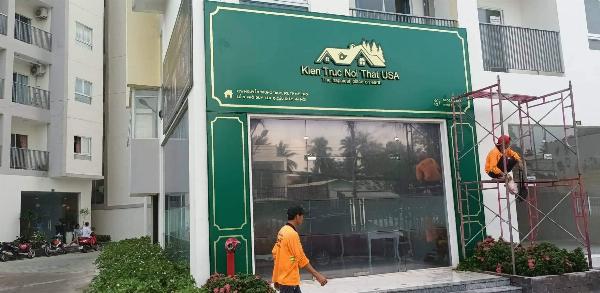 Bảng Hiệu Alu chữ mica led hắt chân